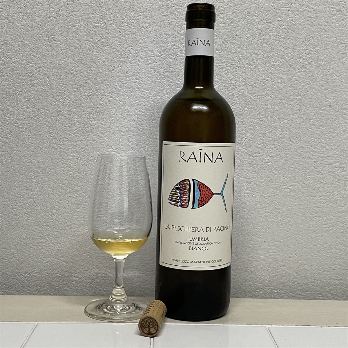 ラ・ペスキエラ・ディ・パチーノ・IGT・ビアンコの外観