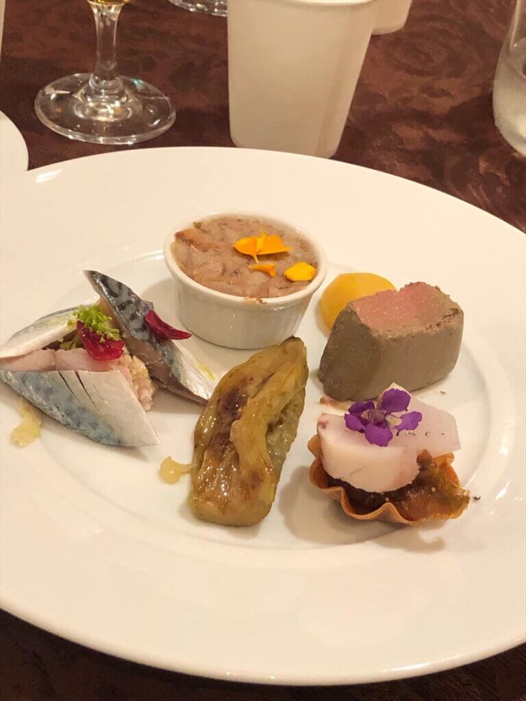 船越シェフによるワインに合わせるおつまみ