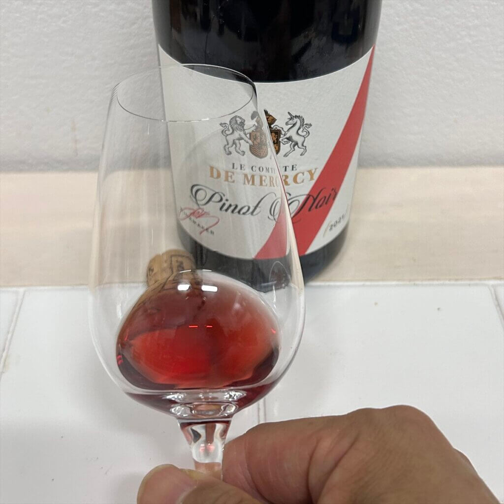 ル・コント・ド・メルシー ピノ・ノワールの外観